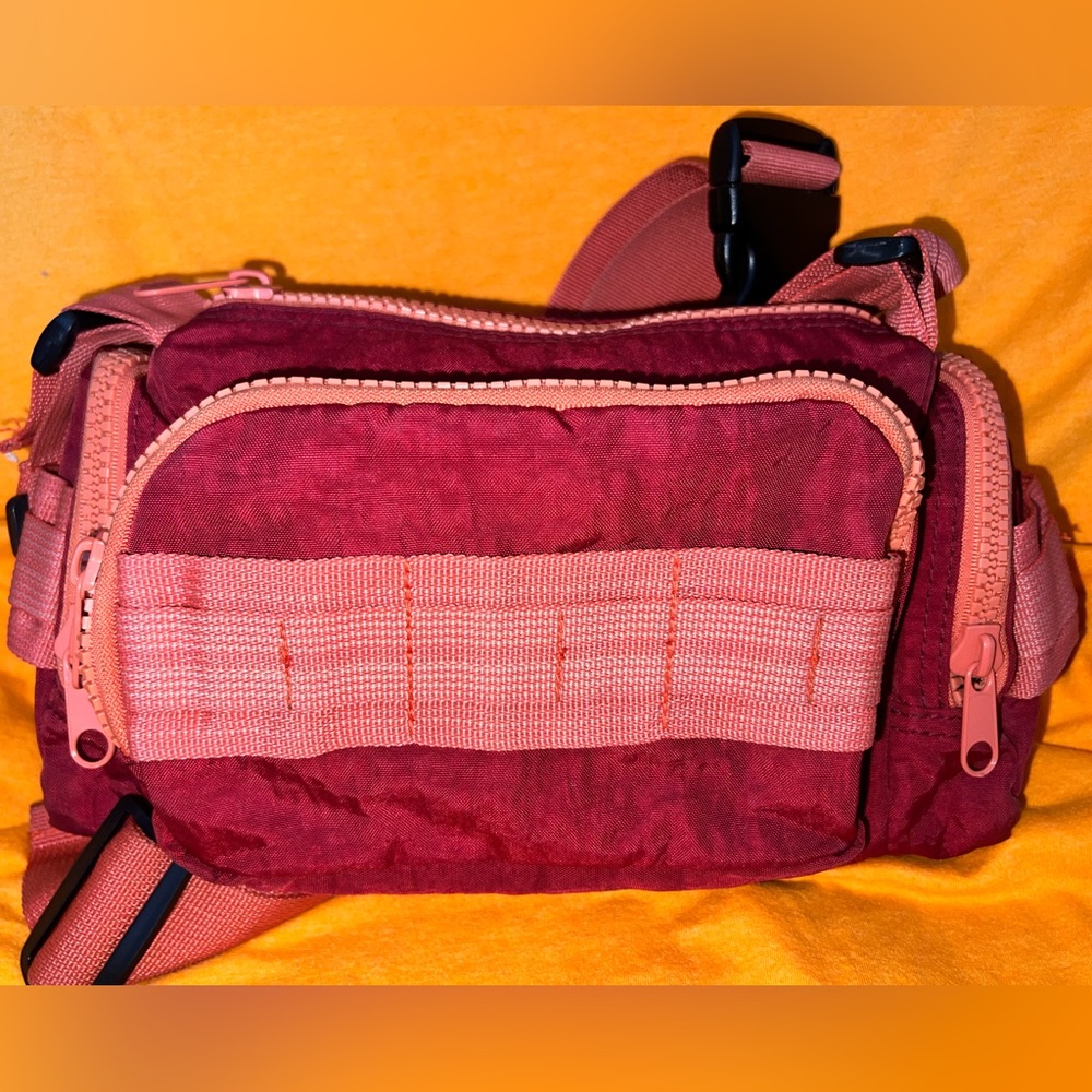 Urban Outfitters Kyle Crossbody in Red/Orange